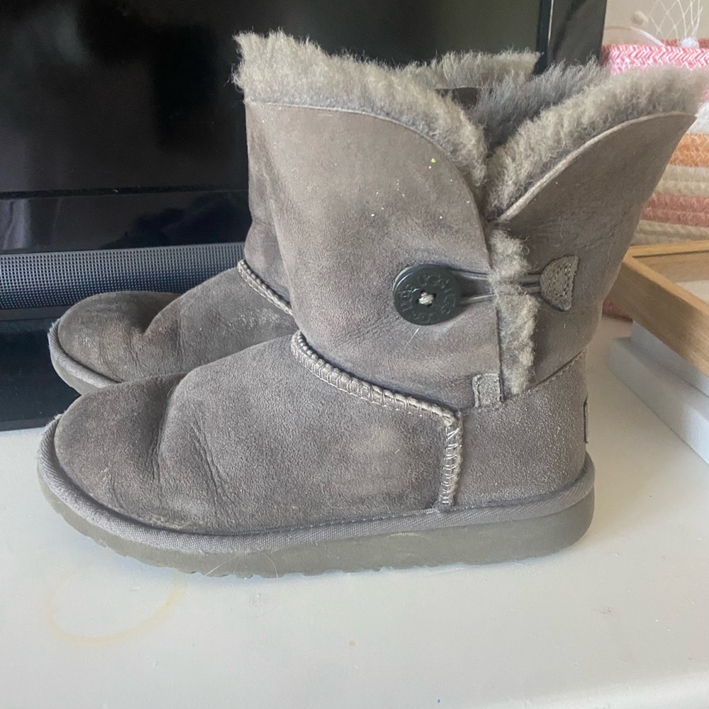 Gray Uggs - image 4